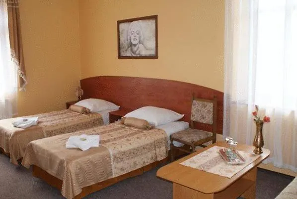 ベッド・アンド・ブレックファスト Willa Joanna シュツァブノ・ズドルイ